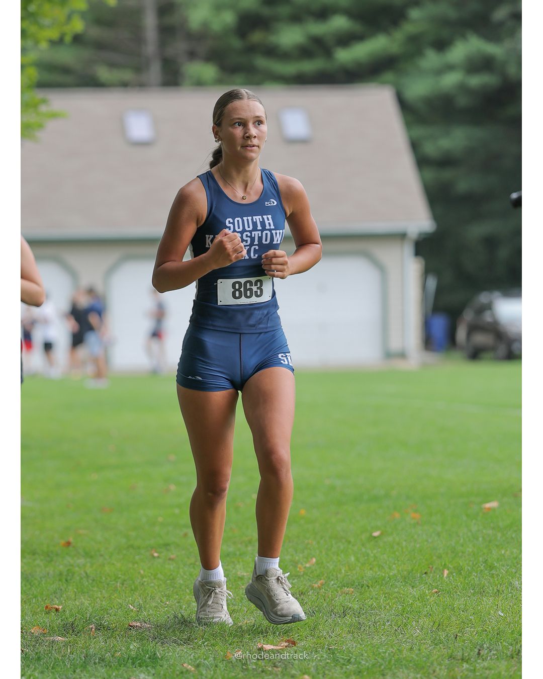 #863 Alexis Boisclair, South Kingstown High School, 5k Run - Girls (Caswell), P17, 23:05.15 - #863 Alexis Boisclair, South Kingstown High School, 5k Run - Girls (Caswell), P17, 23:05.15 - 2026 Injury Fund Carnival XC - Deerfield Park - Greenville, Rhode Island - September 05, 2026 File: ./dir-8-5k_Run-Girls-Caswell/260905-2026-injury-fund-xc-deerfield-park-1348-398A1598.jpg #863 Alexis Boisclair, South Kingstown High School, 5k Run - Girls (Caswell), P17, 23:05.15 - #863 Alexis Boisclair, South Kingstown High S…