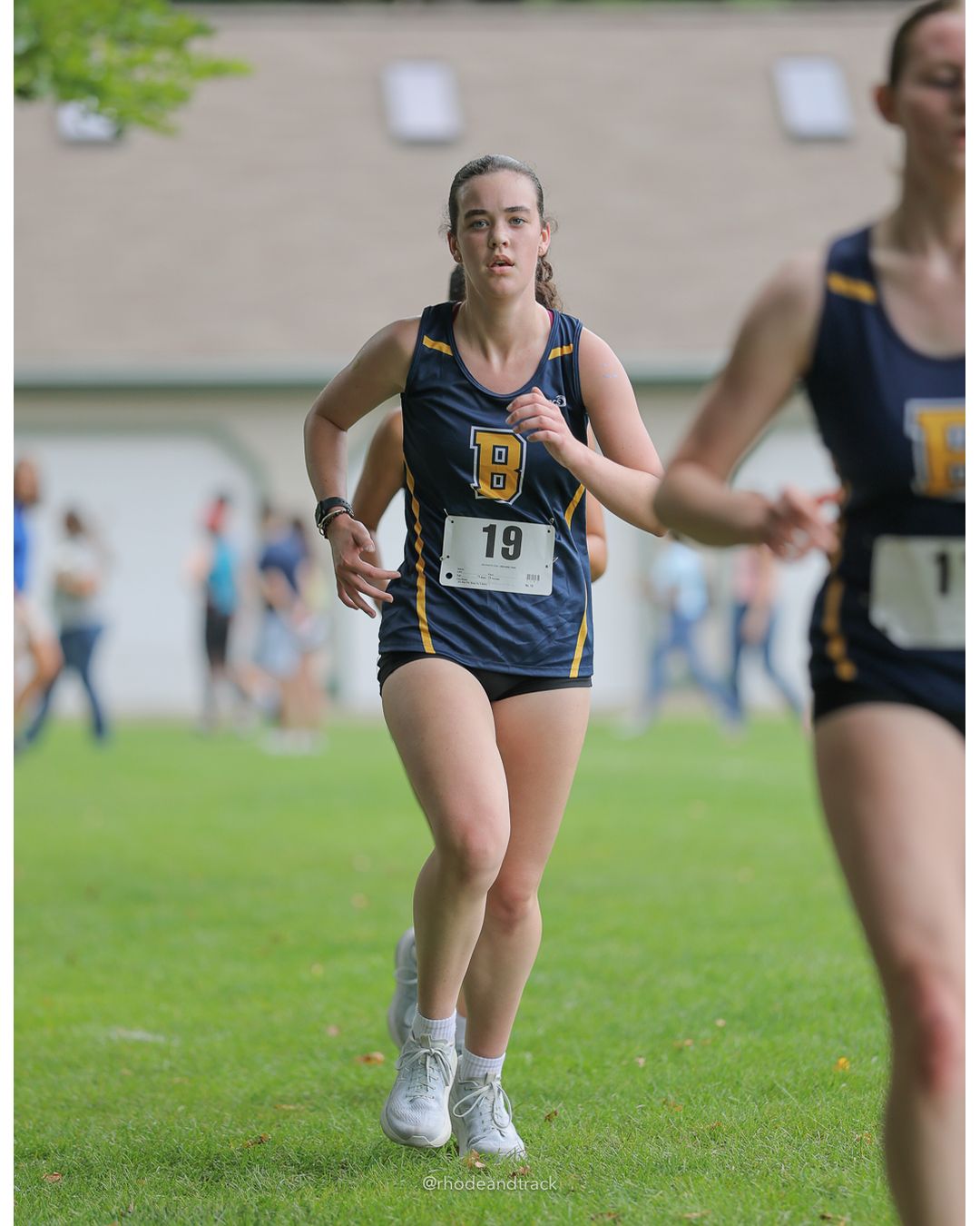 #19 Rose Rakeman, Barrington High School, 5k Run - Girls (Caswell), P30, 25:10.05 - 2026 Injury Fund Carnival XC - Deerfield Park - Greenville, Rhode Island - September 05, 2026 File: ./dir-8-5k_Run-Girls-Caswell/260905-2026-injury-fund-xc-deerfield-park-1360-398A1782.jpg #19 Rose Rakeman, Barrington High School, 5k Run - Girls (Caswell), P30, 25:10.05 - 2026 Injury Fund Carnival XC - Deerfield Park - Greenvi…