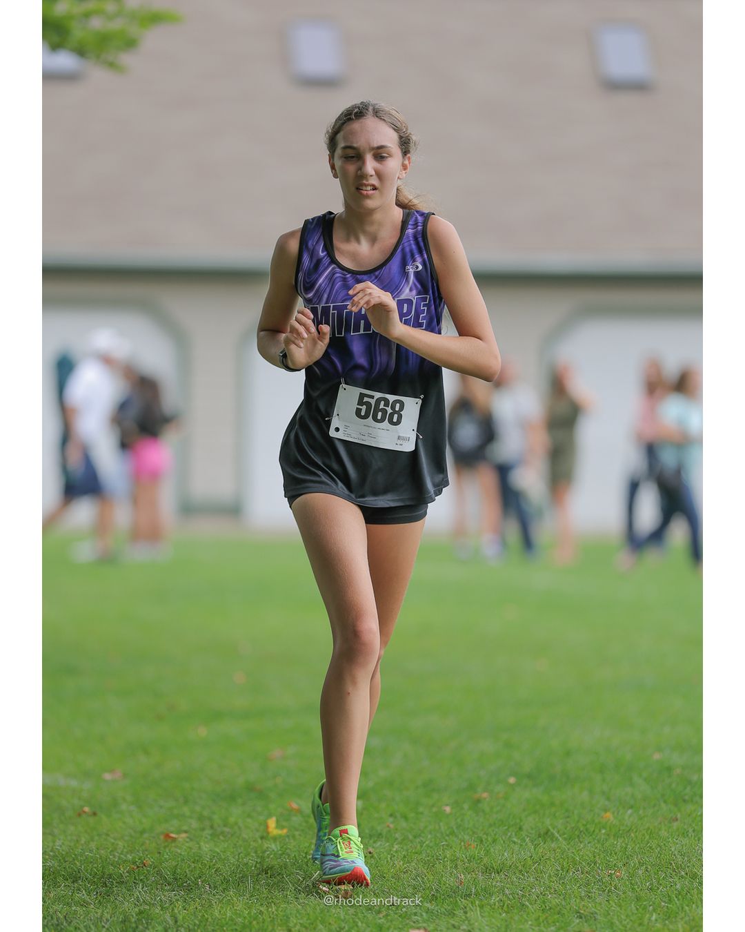 #568 Ellie Donovan, Mount Hope High School, 5k Run - Girls (Caswell), P55, 30:09.11 - #568 Ellie Donovan, Mount Hope High School, 5k Run - Girls (Caswell), P55, 30:09.11 - 2026 Injury Fund Carnival XC - Deerfield Park - Greenville, Rhode Island - September 05, 2026 File: ./dir-8-5k_Run-Girls-Caswell/260905-2026-injury-fund-xc-deerfield-park-1382-398A2044.jpg #568 Ellie Donovan, Mount Hope High School, 5k Run - Girls (Caswell), P55, 30:09.11 - #568 Ellie Donovan, Mount Hope High School, 5k Run -…