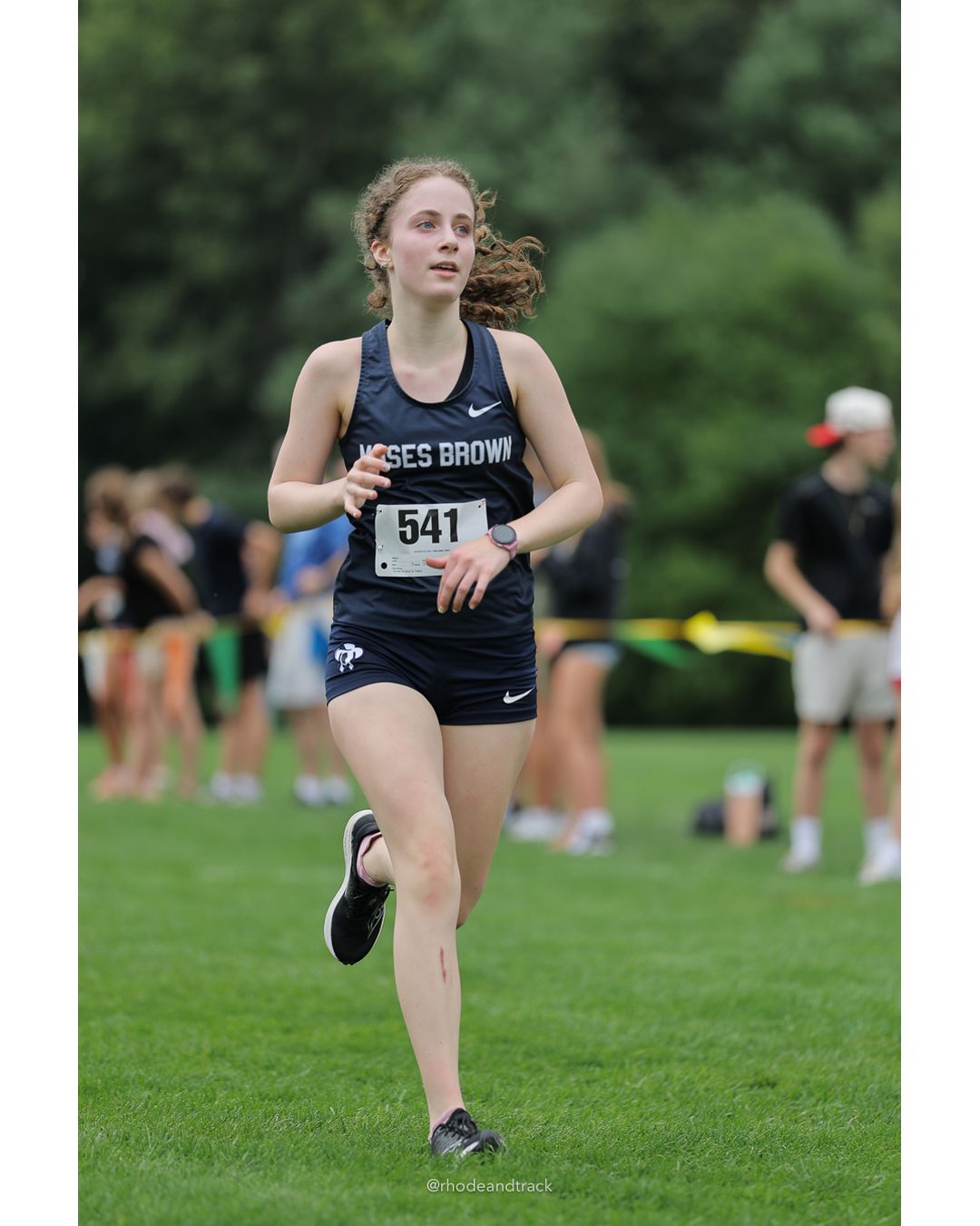 #541 Penelope Shapiro, Moses Brown School, 5k Run - Girls (Caswell), P19, 23:07.80 - #541 Penelope Shapiro, Moses Brown School, 5k Run - Girls (Caswell), P19, 23:07.80 - 2026 Injury Fund Carnival XC - Deerfield Park - Greenville, Rhode Island - September 05, 2026 File: ./dir-8-5k_Run-Girls-Caswell/260905-2026-injury-fund-xc-deerfield-park-1411-398A2656.jpg #541 Penelope Shapiro, Moses Brown School, 5k Run - Girls (Caswell), P19, 23:07.80 - #541 Penelope Shapiro, Moses Brown School, 5k Run - Gi…