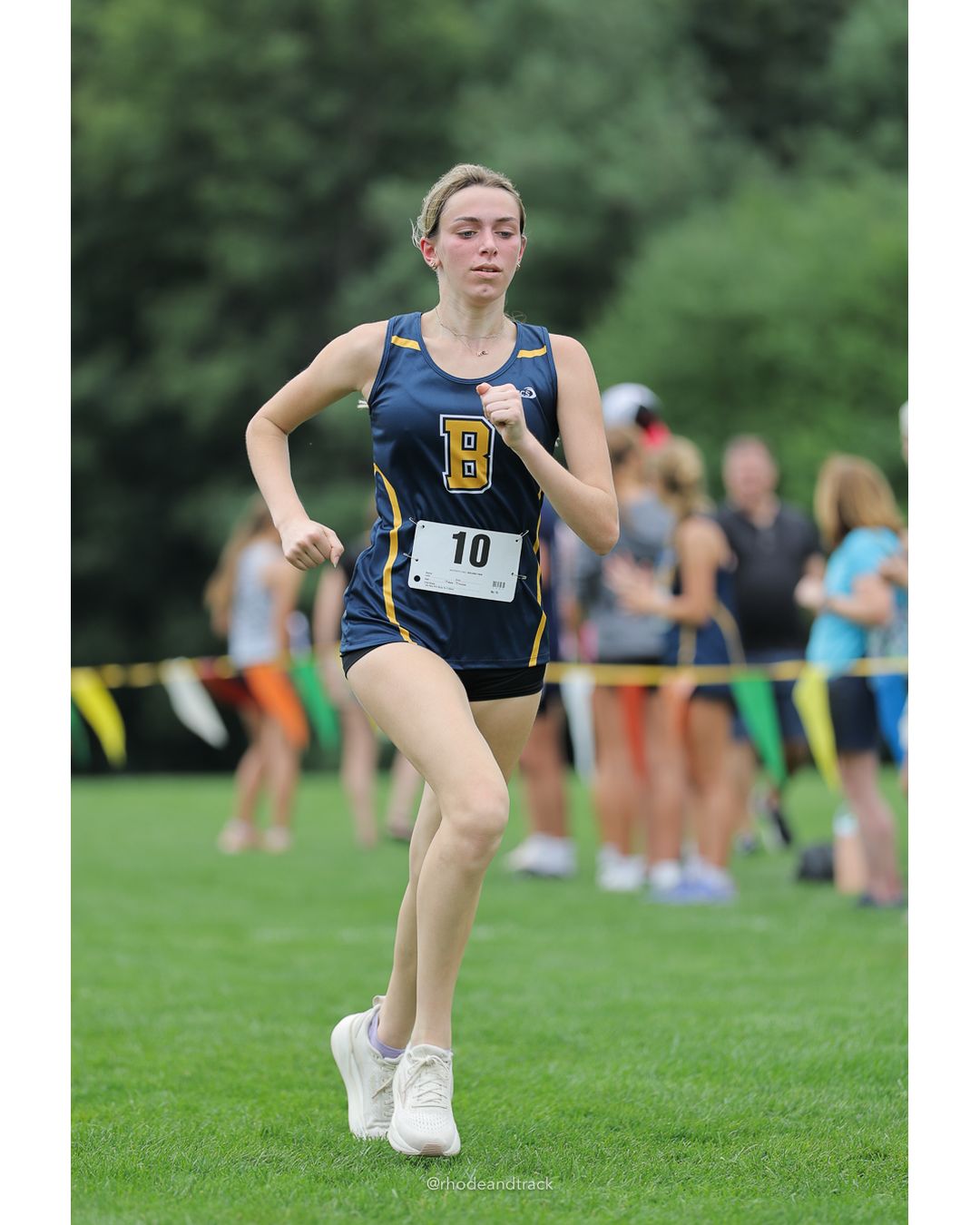 #1 Macy Alexander, Barrington High School, 5k Run - Girls (Caswell), P42, 27:40.48; #10 Ginevra Girardello, Barrington High School, 5k Run - Girls (Caswell), P28, 24:37.62 - #19 Rose Rakeman, Barrington High School, 5k Run - Girls (Caswell), P30, 25:10.05; #10 Ginevra Girardello, Barrington High School, 5k Run - Girls (Caswell), P28, 24:37.62 - 2026 Injury Fund Carnival XC - Deerfield Park - Greenville, Rhode Island - September 05, 2026 File: ./dir-8-5k_Run-Girls-Caswell/260905-2026-injury-fund-xc-deerfield-park-1421-398A2781.jpg #1 Macy Alexander, Barrington High School, 5k Run - Girls (Caswell), P42, 27:40.48; #10 Ginevra Girardello, Barrington High School, 5k Run…