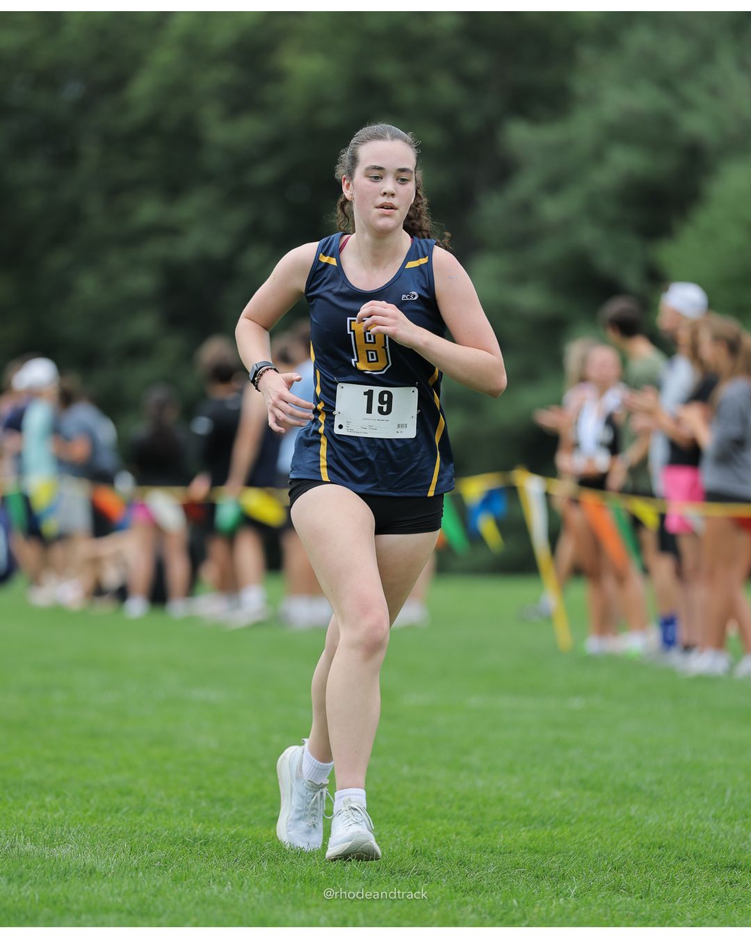 #19 Rose Rakeman, Barrington High School, 5k Run - Girls (Caswell), P30, 25:10.05 - 2026 Injury Fund Carnival XC - Deerfield Park - Greenville, Rhode Island - September 05, 2026 File: ./dir-8-5k_Run-Girls-Caswell/260905-2026-injury-fund-xc-deerfield-park-1427-398A2834.jpg #19 Rose Rakeman, Barrington High School, 5k Run - Girls (Caswell), P30, 25:10.05 - 2026 Injury Fund Carnival XC - Deerfield Park - Greenvi…