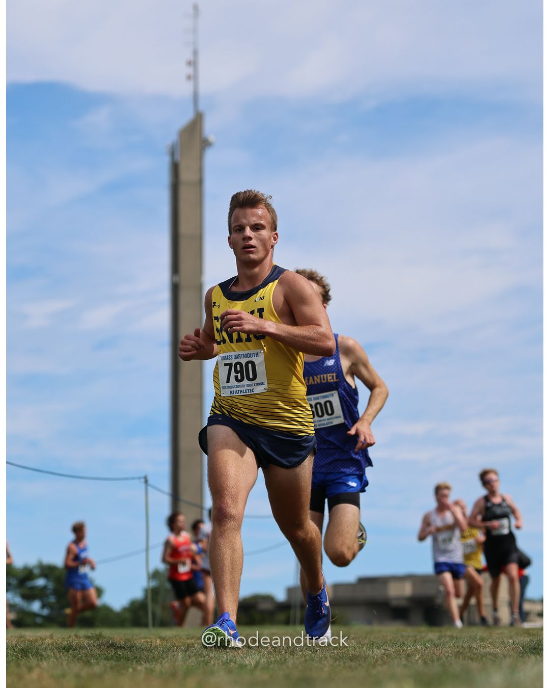 #790 Alex Labrecque, SNHU, 8k Run - Men (Gold-35:cap), P0,; #100 Sophia Fearon, Emmanuel (Mass.), 6k Run - Women (Gold-35:cap), P241, 36:33.47 - 2026 UMass Dartmouth XC Invitational - UMass Dartmouth - Dartmouth, Massachusetts - September 19, 2026 File: ./260919-2026-UMass-Dartmouth-XC-Invitational-215-398A7331.jpg #790 Alex Labrecque, SNHU, 8k Run - Men (Gold-35:cap), P0,; #100 Sophia Fearon, Emmanuel (Mass.), 6k Run - Women (Gold-35:cap), P241, 36:33…