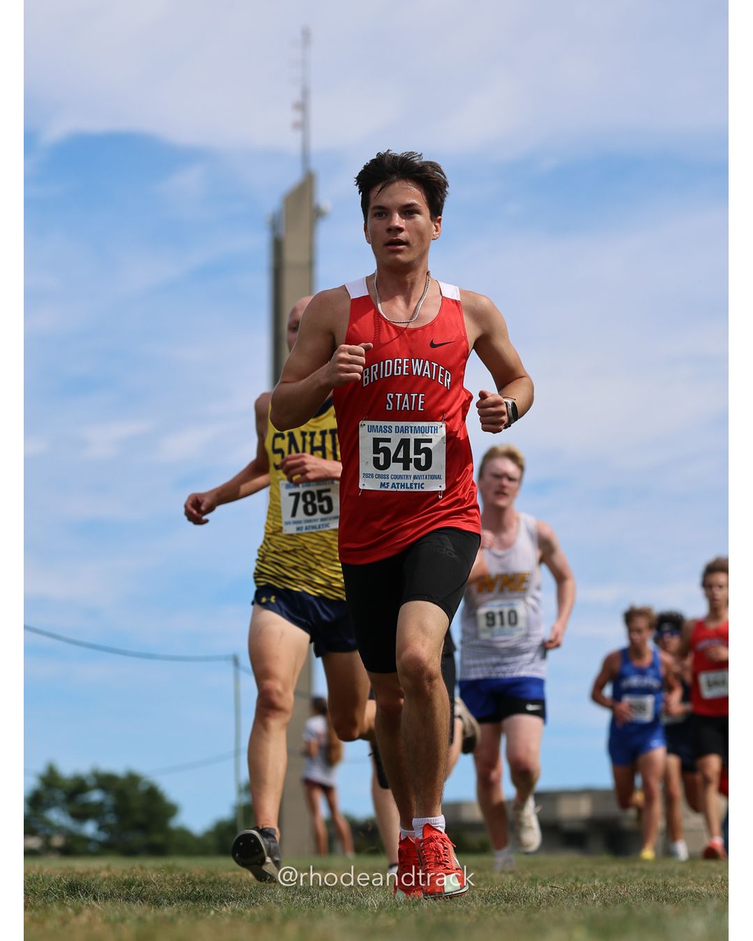 #545 Owen Mackenzie, Bridgewater St., 8k Run - Men (Gold-35:cap), P200, 29:31.98; #785 Jackson Bock, SNHU, 8k Run - Men (Gold-35:cap), P198, 29:27.84; #910 Jack Gibbs, Western NE, 8k Run - Men (Gold-35:cap), P199, 29:29.12 - 2026 UMass Dartmouth XC Invitational - UMass Dartmouth - Dartmouth, Massachusetts - September 19, 2026 File: ./260919-2026-UMass-Dartmouth-XC-Invitational-216-398A7355.jpg #545 Owen Mackenzie, Bridgewater St., 8k Run - Men (Gold-35:cap), P200, 29:31.98; #785 Jackson Bock, SNHU, 8k Run - Men (Gold-35:cap), P198…