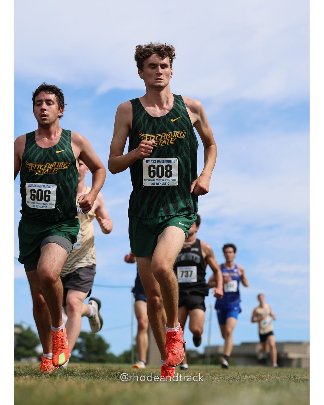 #608 Ryan Paige, Fitchburg St., 8k Run - Men (Gold-35:cap), P218, 30:57.14; #806 Nolan Finn, St. Anselm, 8k Run - Men (Gold-35:cap), P176, 28:35.00 - 2026 UMass Dartmouth XC Invitational - UMass Dartmouth - Dartmouth, Massachusetts - September 19, 2026 File: ./260919-2026-UMass-Dartmouth-XC-Invitational-229-398A7588.jpg #608 Ryan Paige, Fitchburg St., 8k Run - Men (Gold-35:cap), P218, 30:57.14; #806 Nolan Finn, St. Anselm, 8k Run - Men (Gold-35:cap), P176,…