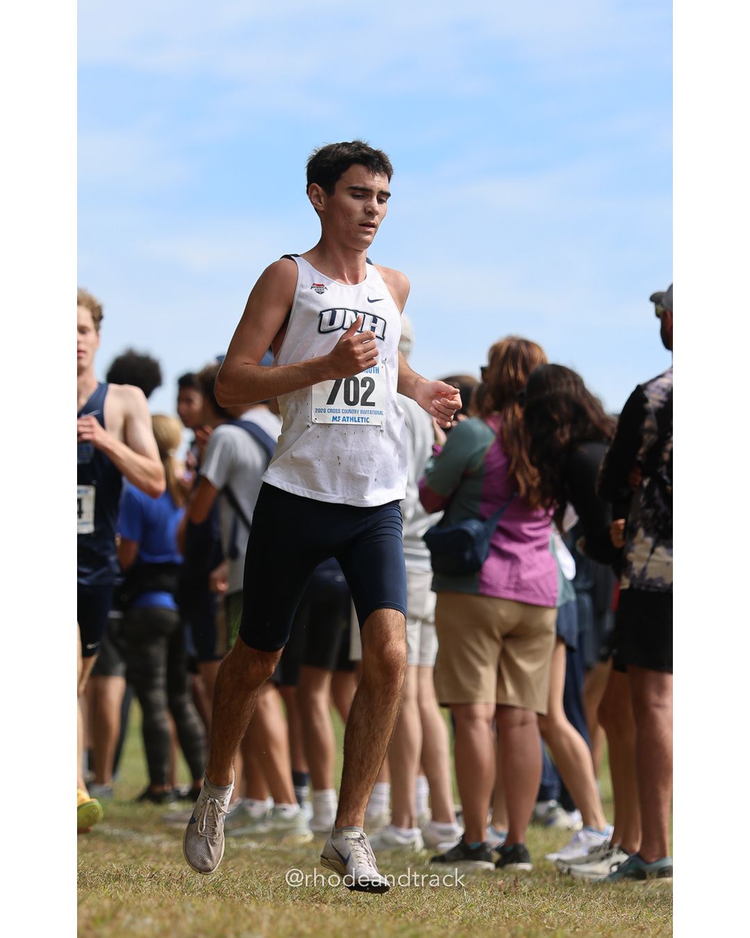 #702 Carson Fitzgerald, New Hampshire, 8k Run - Men (Gold-35:cap), P55, 25:59.42 - 2026 UMass Dartmouth XC Invitational - UMass Dartmouth - Dartmouth, Massachusetts - September 19, 2026 File: ./260919-2026-UMass-Dartmouth-XC-Invitational-268-398A8584.jpg #702 Carson Fitzgerald, New Hampshire, 8k Run - Men (Gold-35:cap), P55, 25:59.42 - 2026 UMass Dartmouth XC Invitational - UMass Dartmouth -…