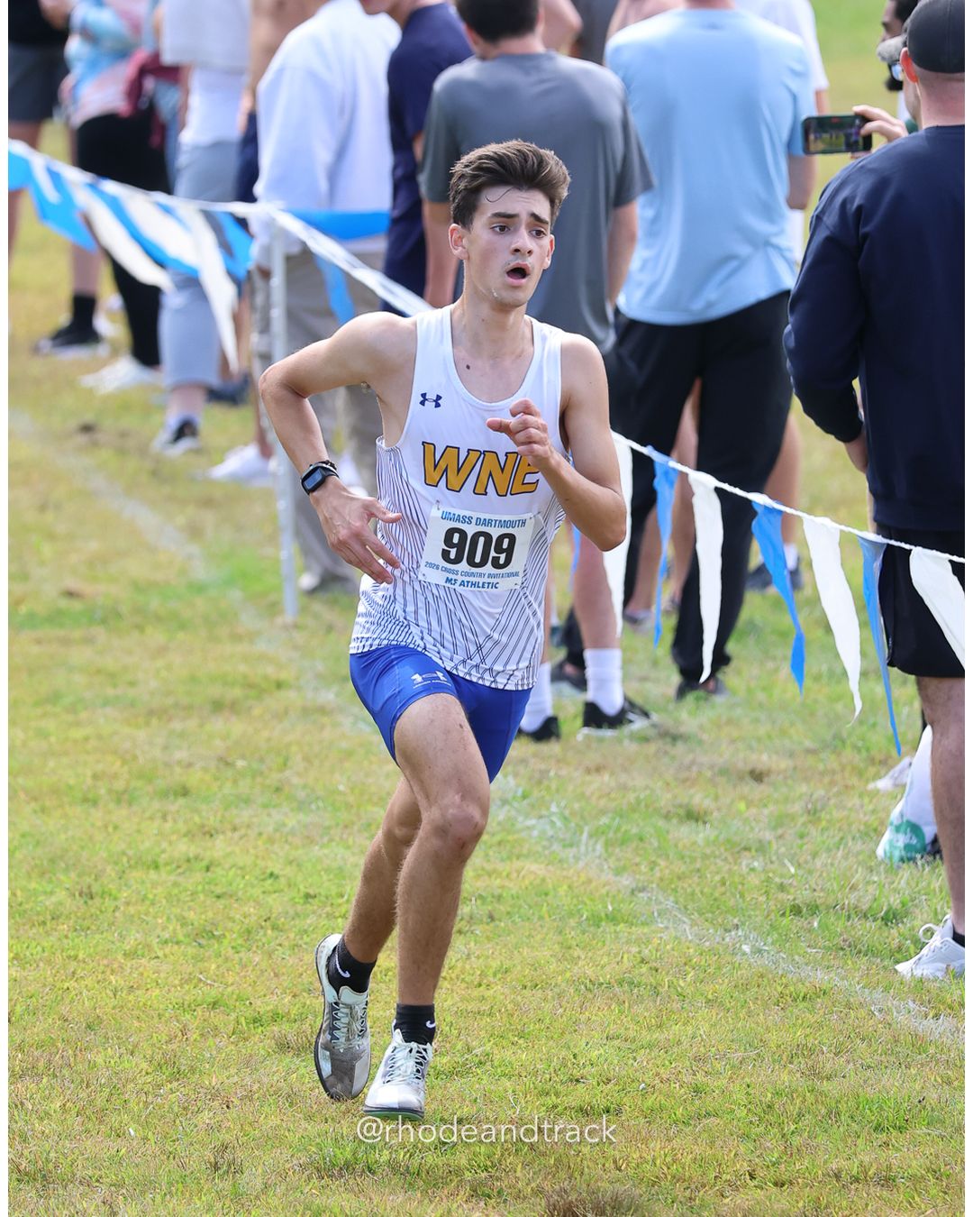 #909 Lucas Franco, Western NE, 8k Run - Men (Gold-35:cap), P124, 27:16.18 - 2026 UMass Dartmouth XC Invitational - UMass Dartmouth - Dartmouth, Massachusetts - September 19, 2026 File: ./260919-2026-UMass-Dartmouth-XC-Invitational-445-398A1855.jpg #909 Lucas Franco, Western NE, 8k Run - Men (Gold-35:cap), P124, 27:16.18 - 2026 UMass Dartmouth XC Invitational - UMass Dartmouth - Dartmo…